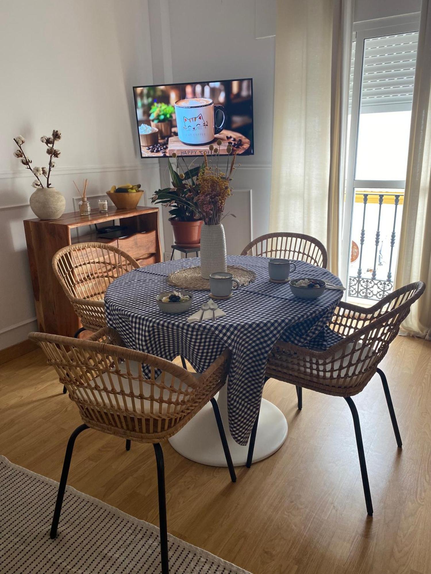 El Carabinero Wifi Ac Solo Familias Y Parejas Mayores De 30 Anos Apartment Conil De La Frontera